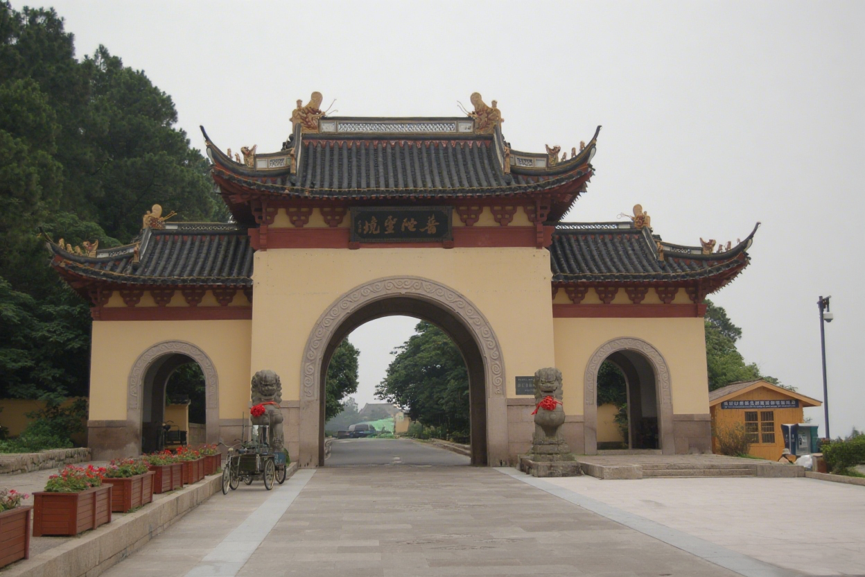 以门楼为笺，镌刻时期的匠心诗行